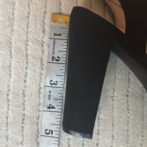 Chinese Laundry Black Heels with Crossed Straps - Picture 5 of 6